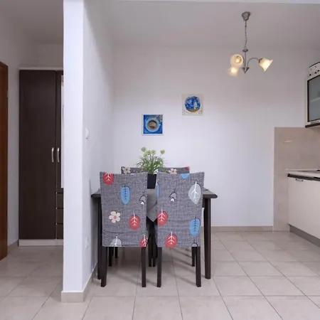 One Bedroom With Balcony And Sea View 2 * فربوسكا