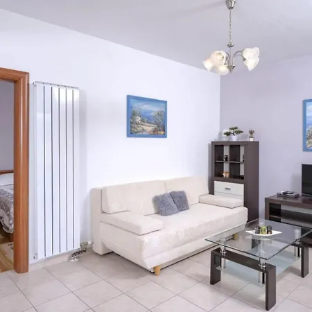 One Bedroom With Balcony And Sea View 2