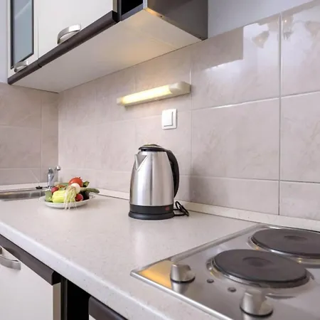 One Bedroom With Balcony And Sea View 2 * فربوسكا