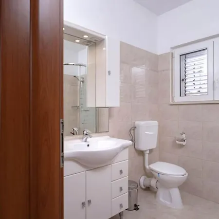 One Bedroom With Balcony And Sea View 2 *