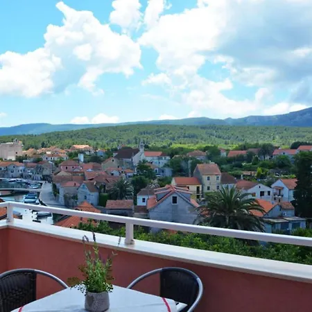 One Bedroom With Balcony And Sea View 2 *