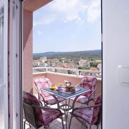 One Bedroom With Balcony And Sea View 2