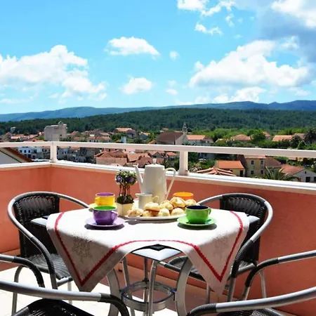 One Bedroom With Balcony And Sea View 2 فربوسكا