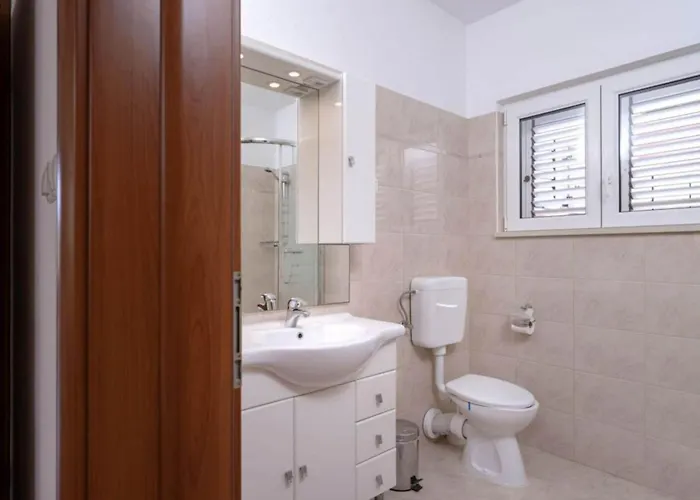 One Bedroom With Balcony And Sea View 2 *