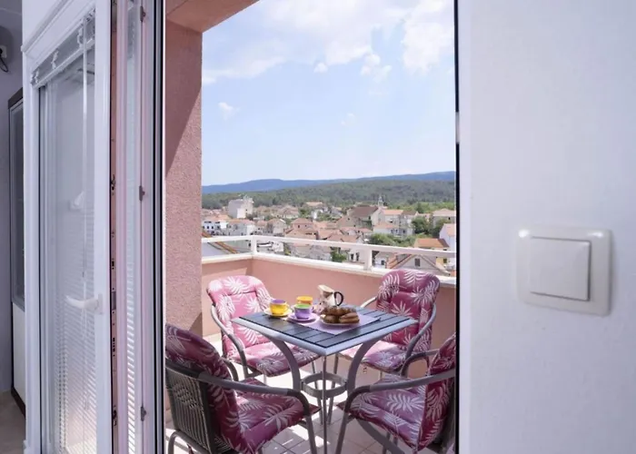Apartamento One Bedroom With Balcony And Sea View 2 *