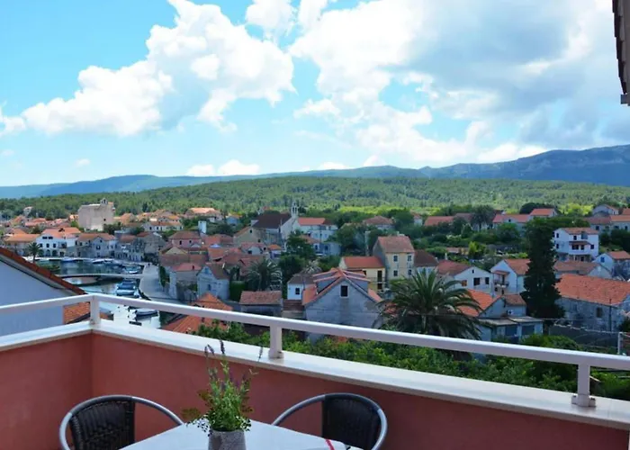 One Bedroom With Balcony And Sea View 2 *